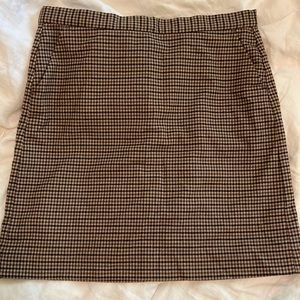 Cute Banana Republic Skirt in size 2